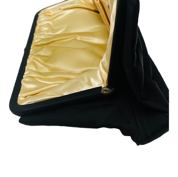 Vintage Black Clutch with Gold Clasp 1950’s - Picture 13 of 14